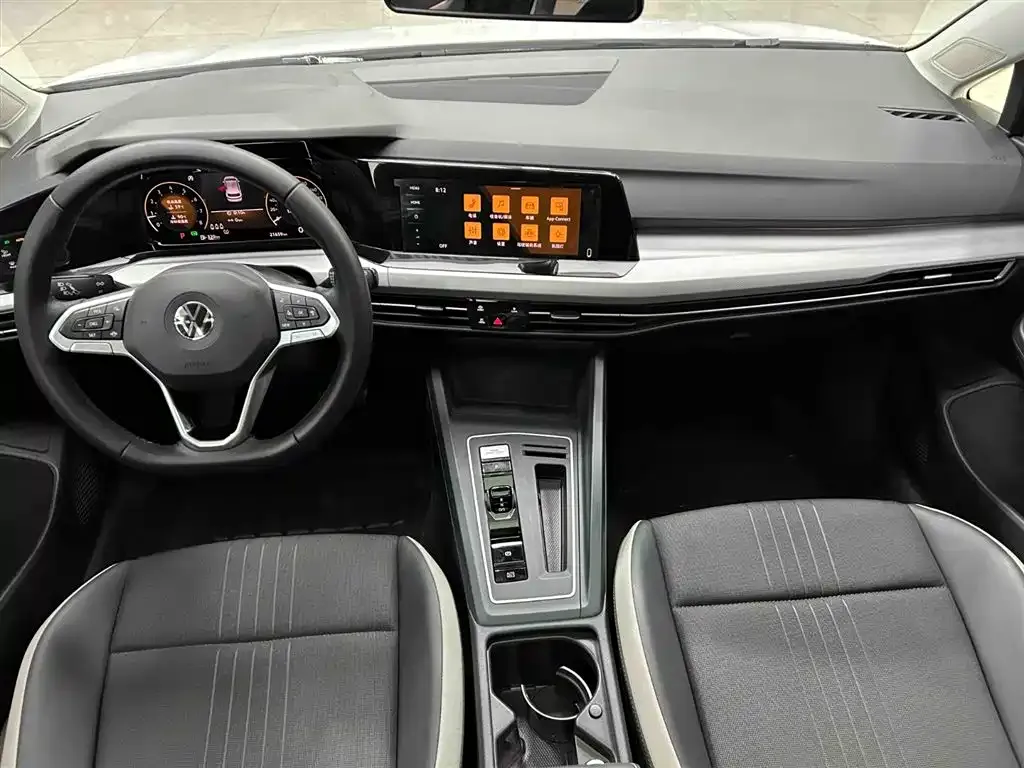 Volkswagen Golf 2022 из CN, фото 4