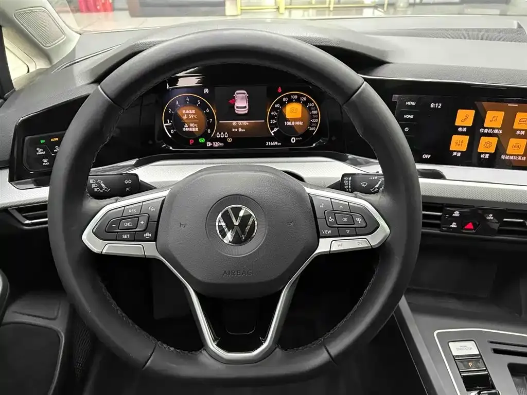 Volkswagen Golf 2022 из CN, фото 5
