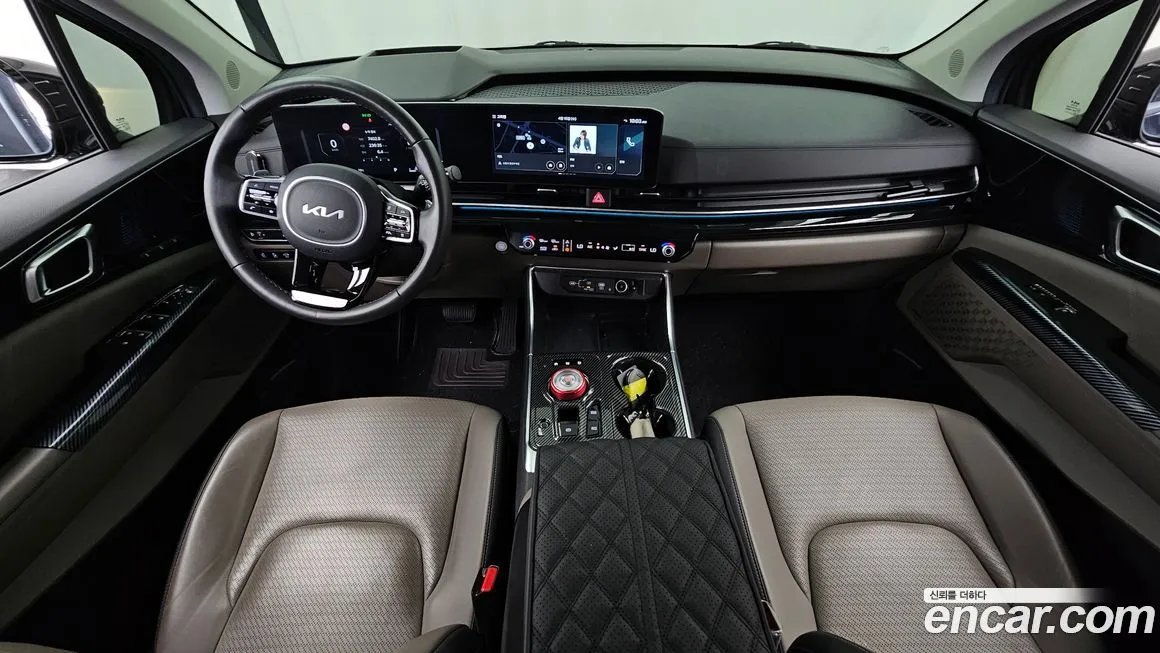 Kia Carnival — фото 10