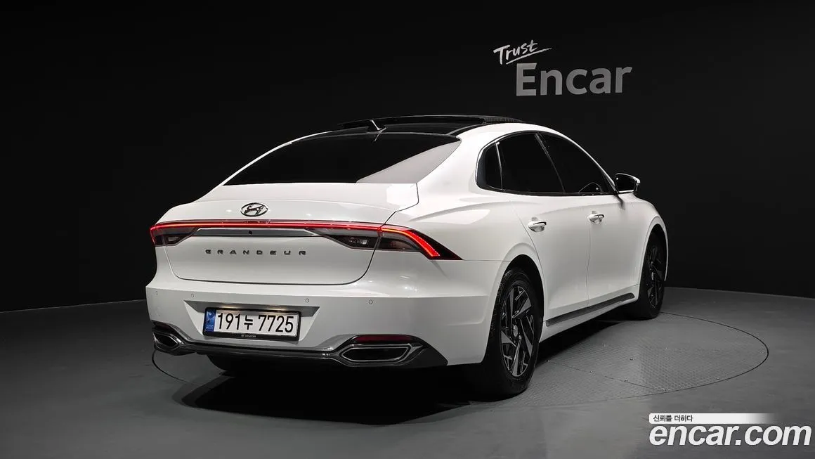Hyundai Grandeur 2022 из KR, фото 3