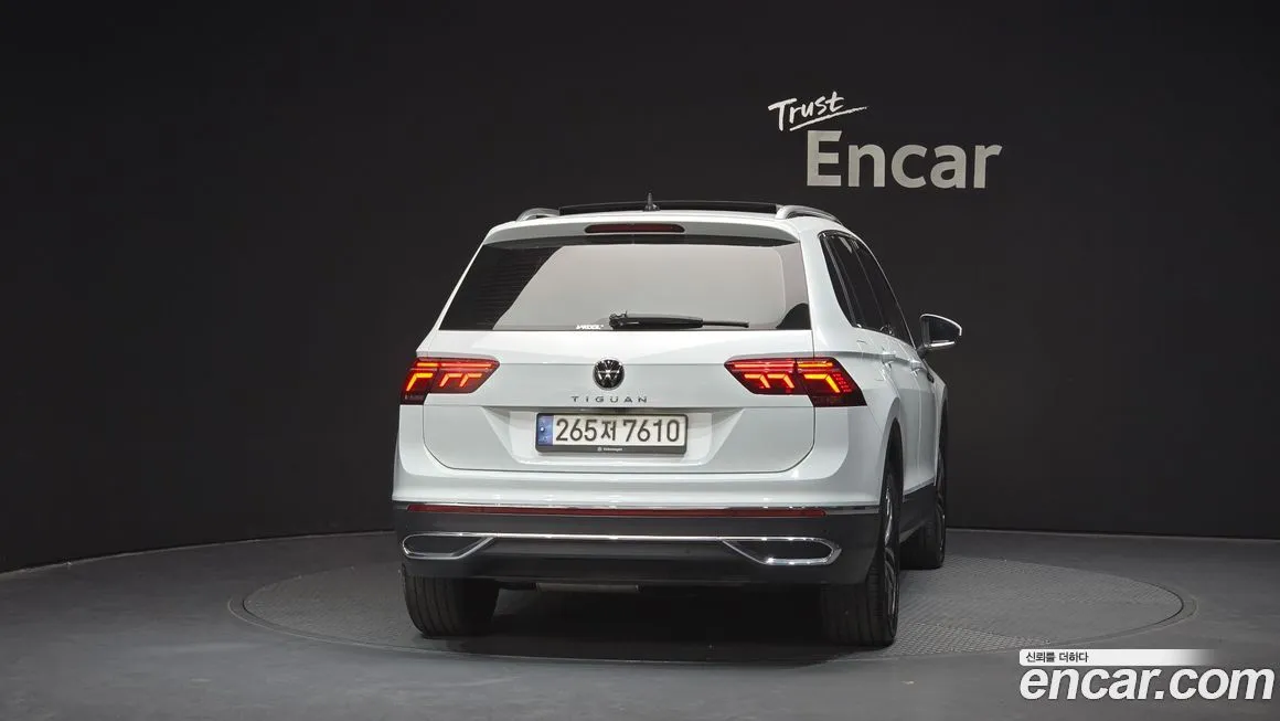Volkswagen Tiguan — фото 2