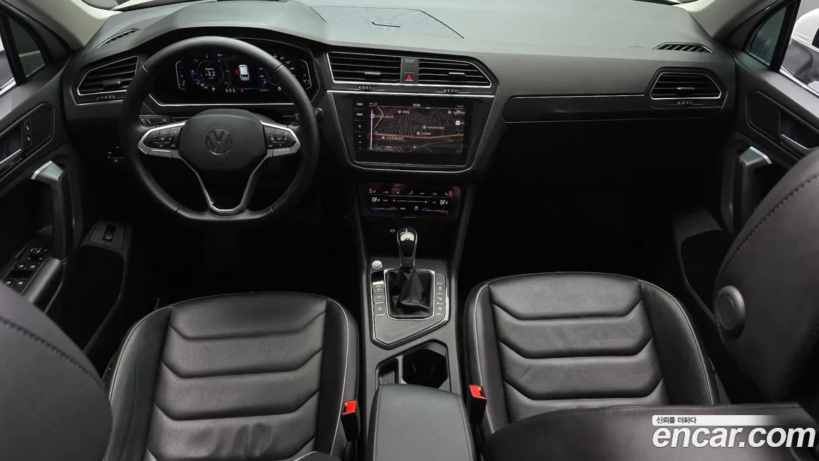 Volkswagen Tiguan — фото 6