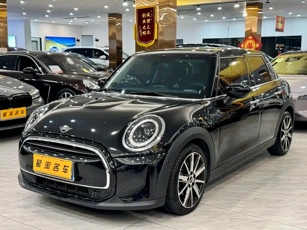 MINI Cooper (3-door) — фото 1