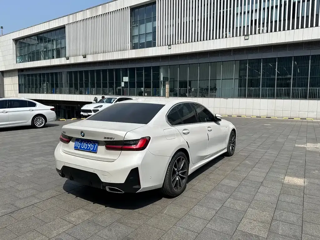 BMW 3 Series 2025 из CN, фото 8