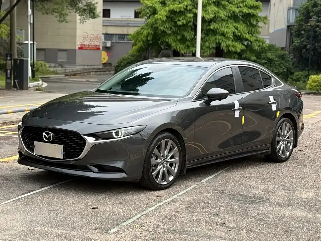 Mazda 3 Axela 2022 из CN, фото 1