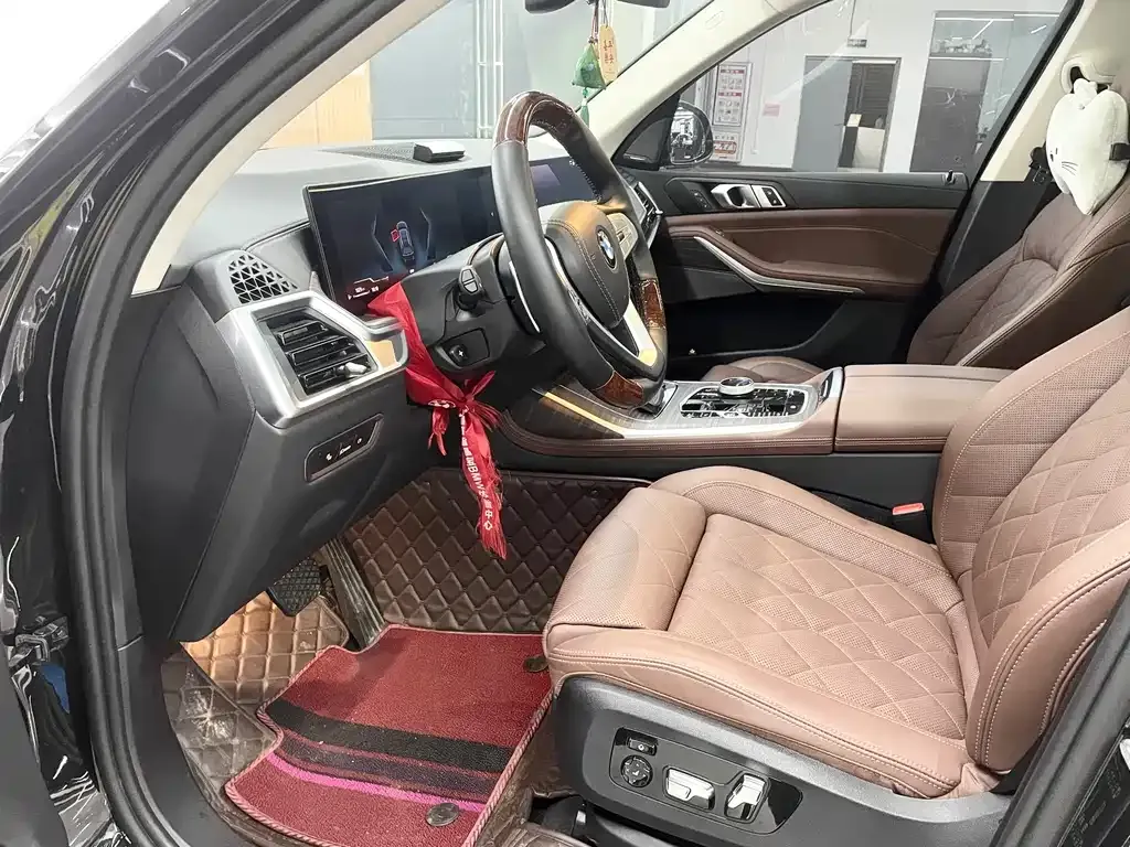 BMW X7 2024 из CN, фото 10