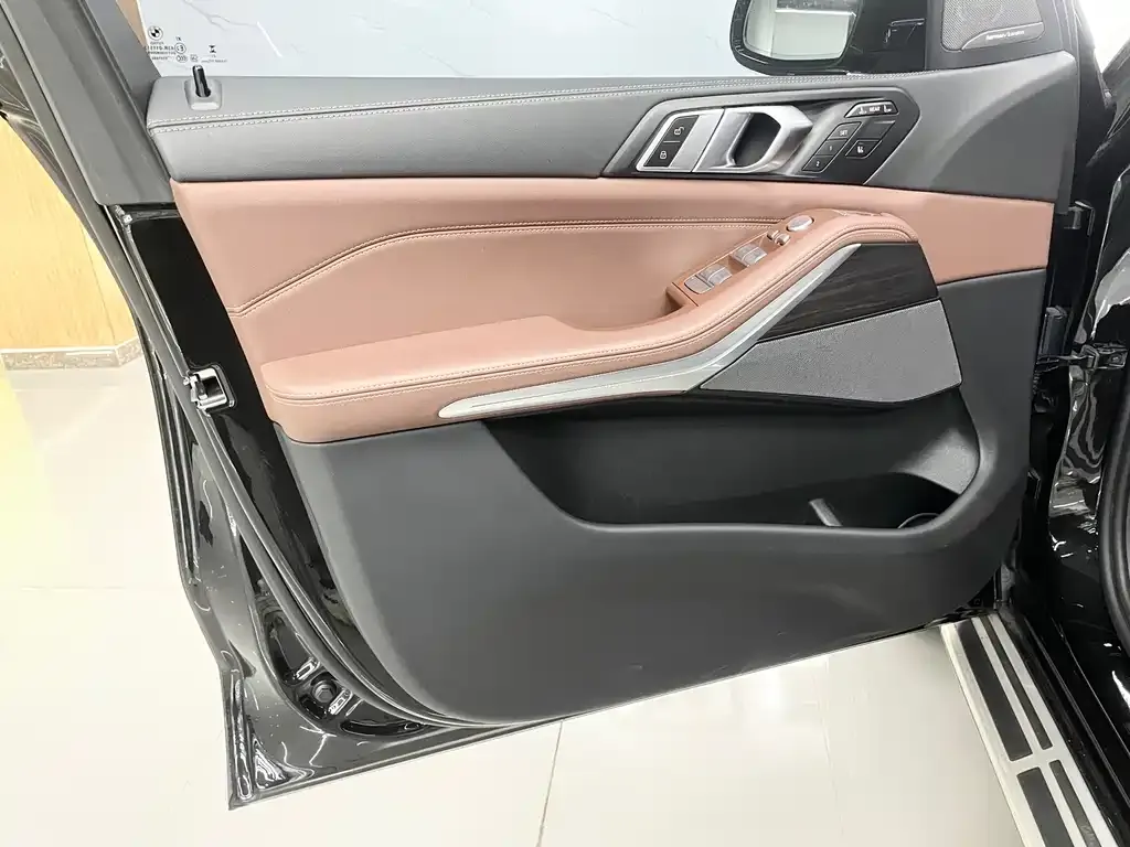 BMW X7 2024 из CN, фото 8