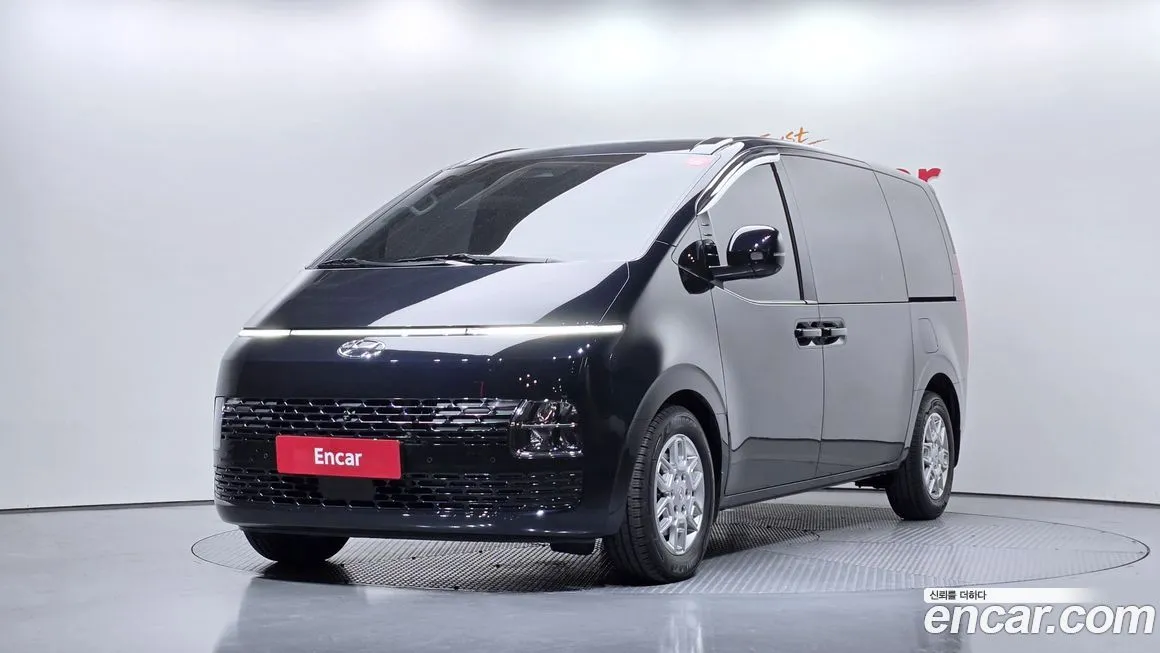 Hyundai Staria 2023 из KR, фото 1