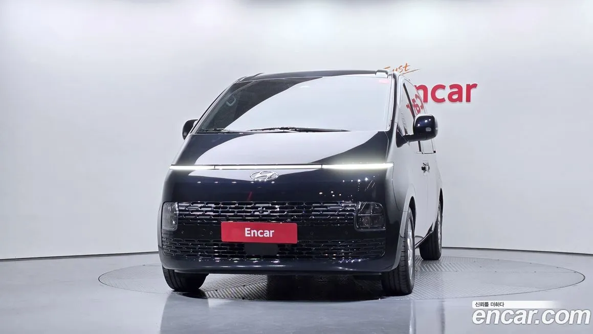 Hyundai Staria 2023 из KR, фото 3