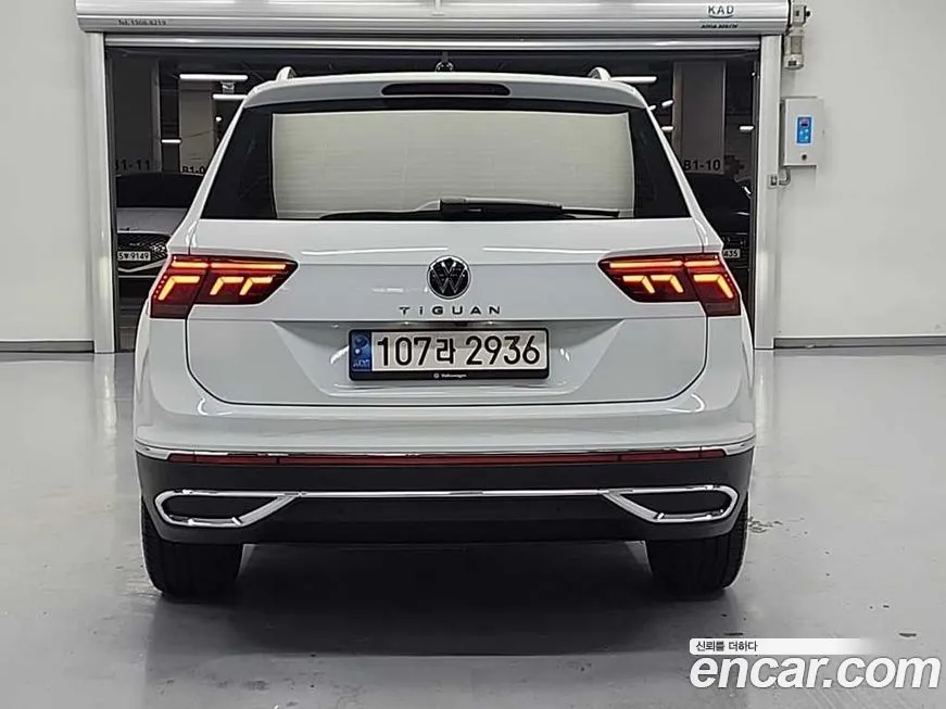 Volkswagen Tiguan — фото 8