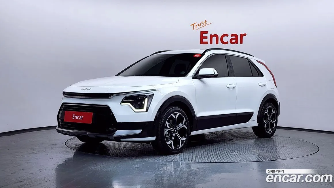 Kia Niro — фото 1