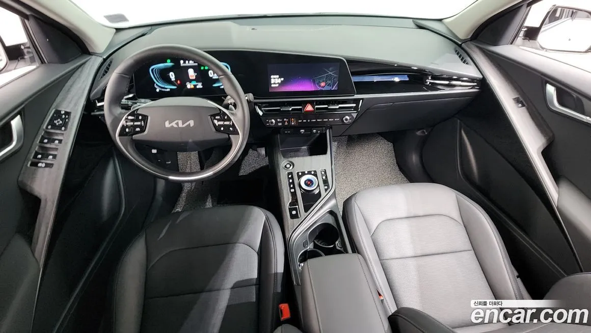 Kia Niro — фото 5