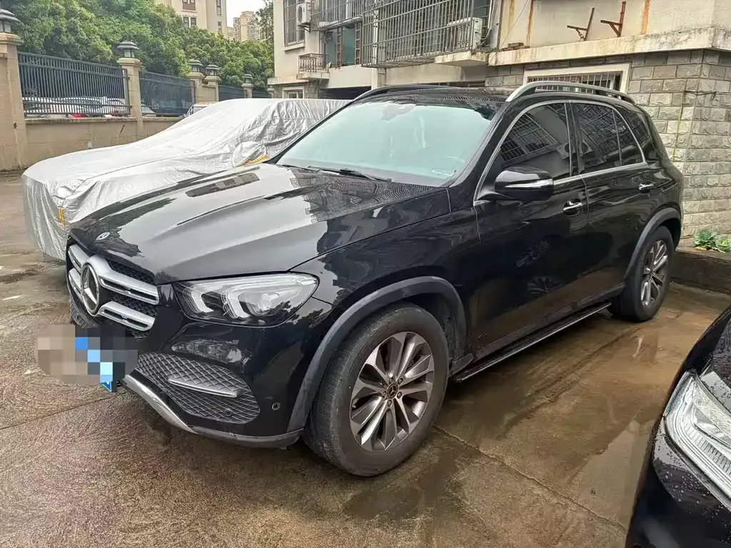 Mercedes-Benz GLE — фото 1