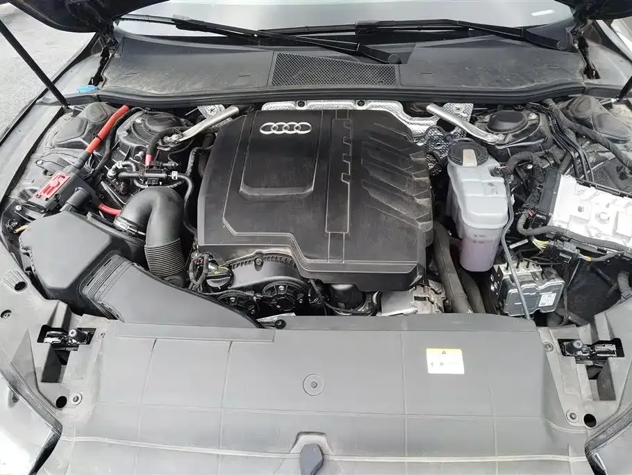 Audi A7L 2025 из CN, фото 8
