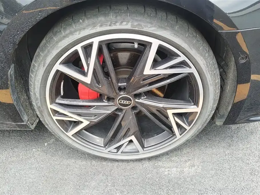 Audi A7L 2025 из CN, фото 10