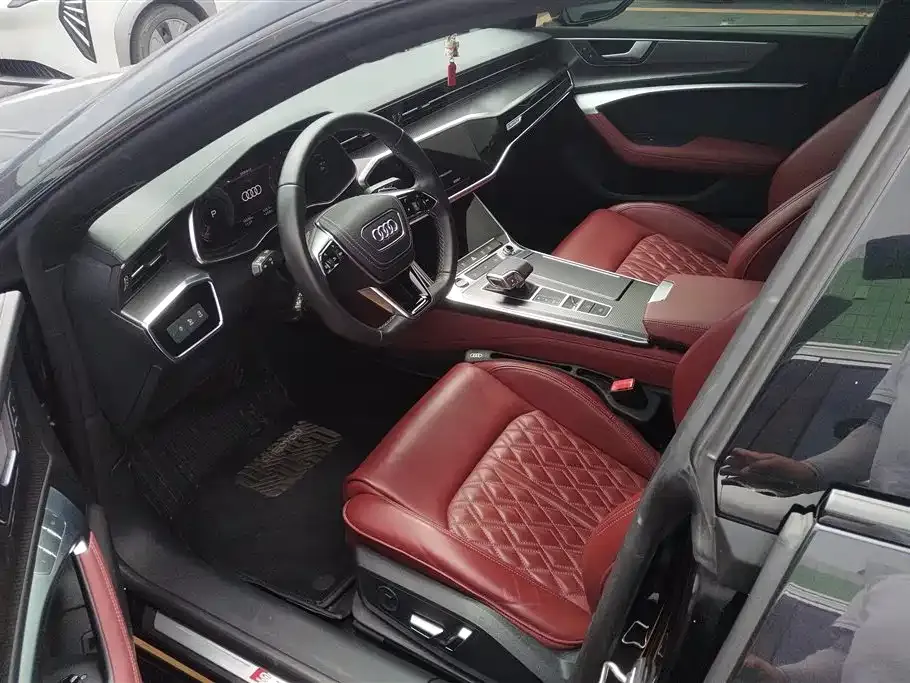 Audi A7L 2025 из CN, фото 5