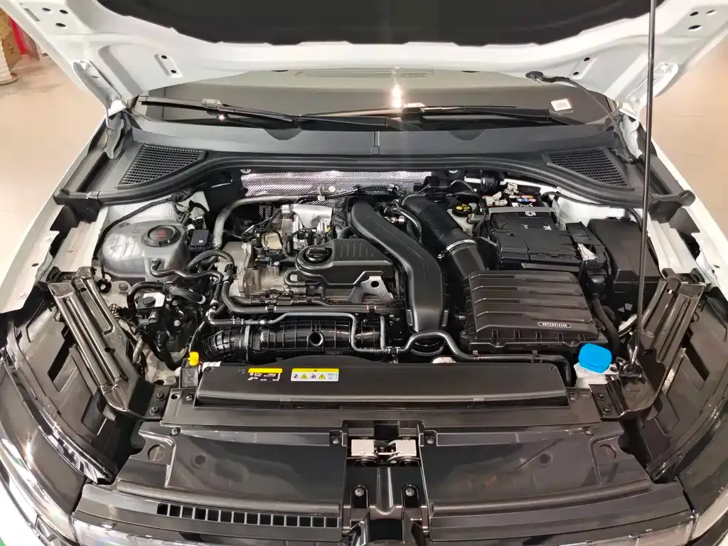 Volkswagen Sagitar 2025 из CN, фото 9