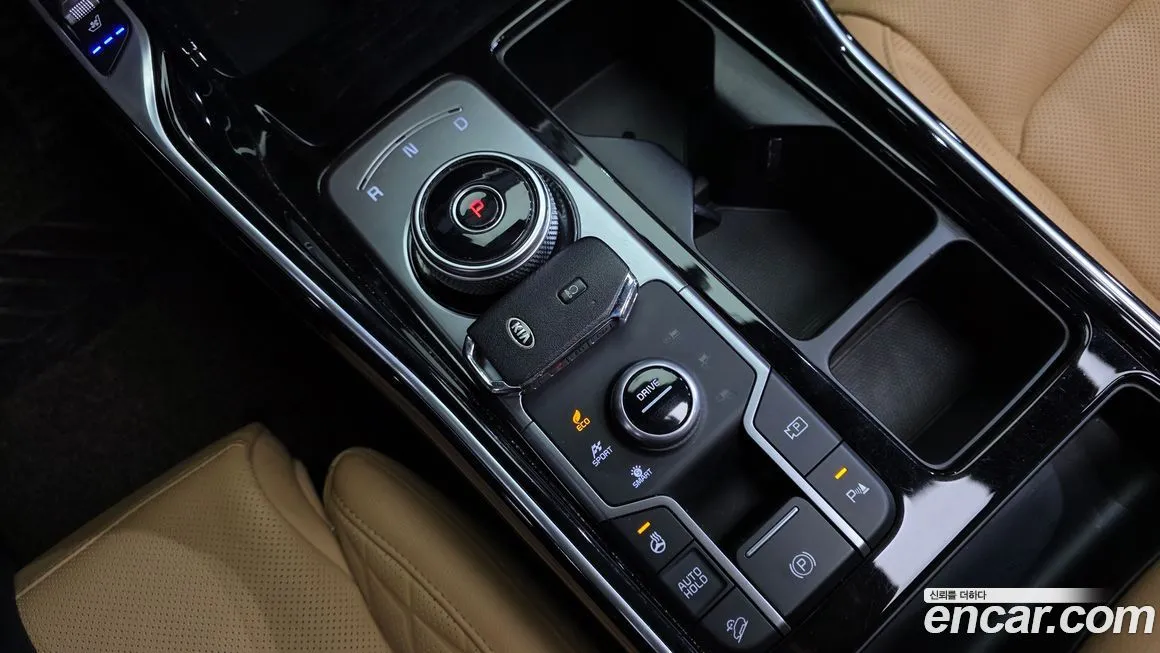 Kia Sorento — фото 6