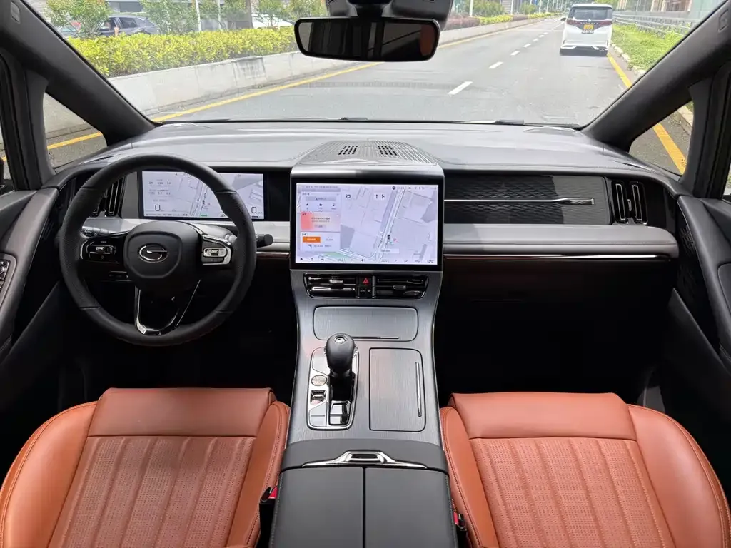 GAC Motor Trumpchi E9 — фото 5