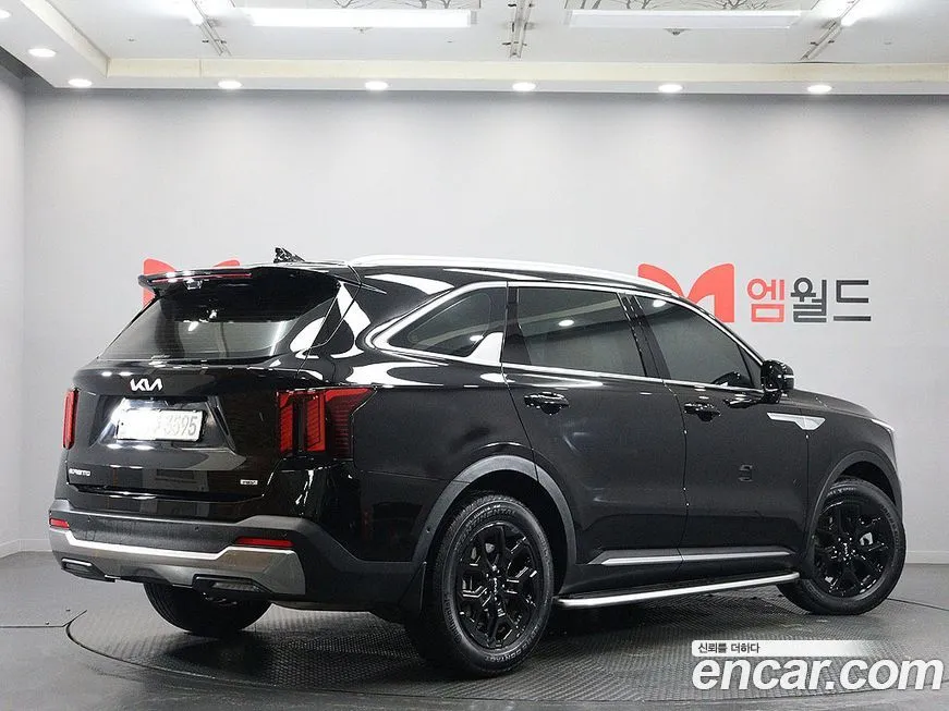 Kia Sorento — фото 6