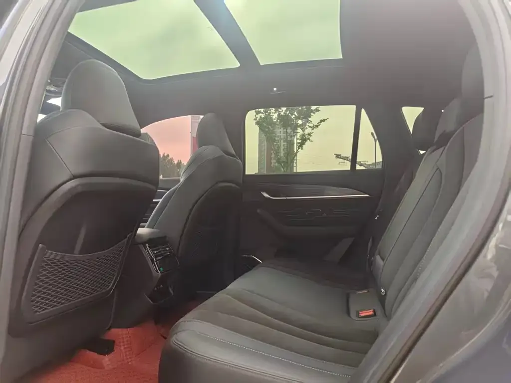 Geely Xingyue L 2024 из CN, фото 3