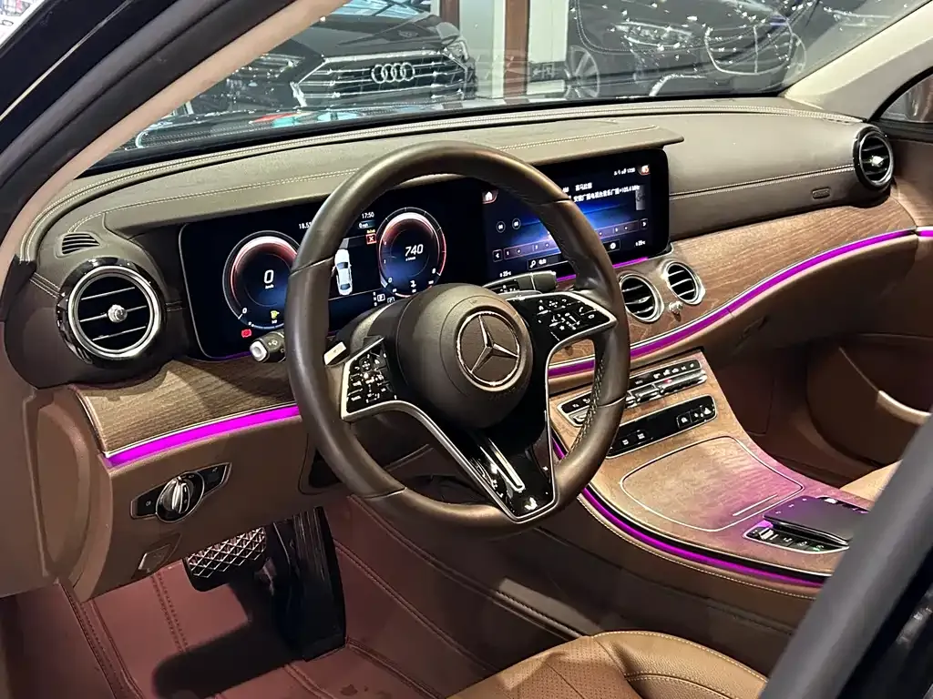 Mercedes-Benz E-Class — фото 10