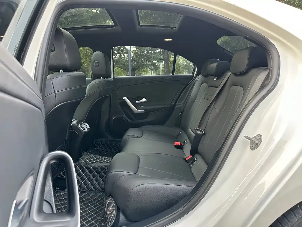 Mercedes-Benz A-Class 2021 из CN, фото 3