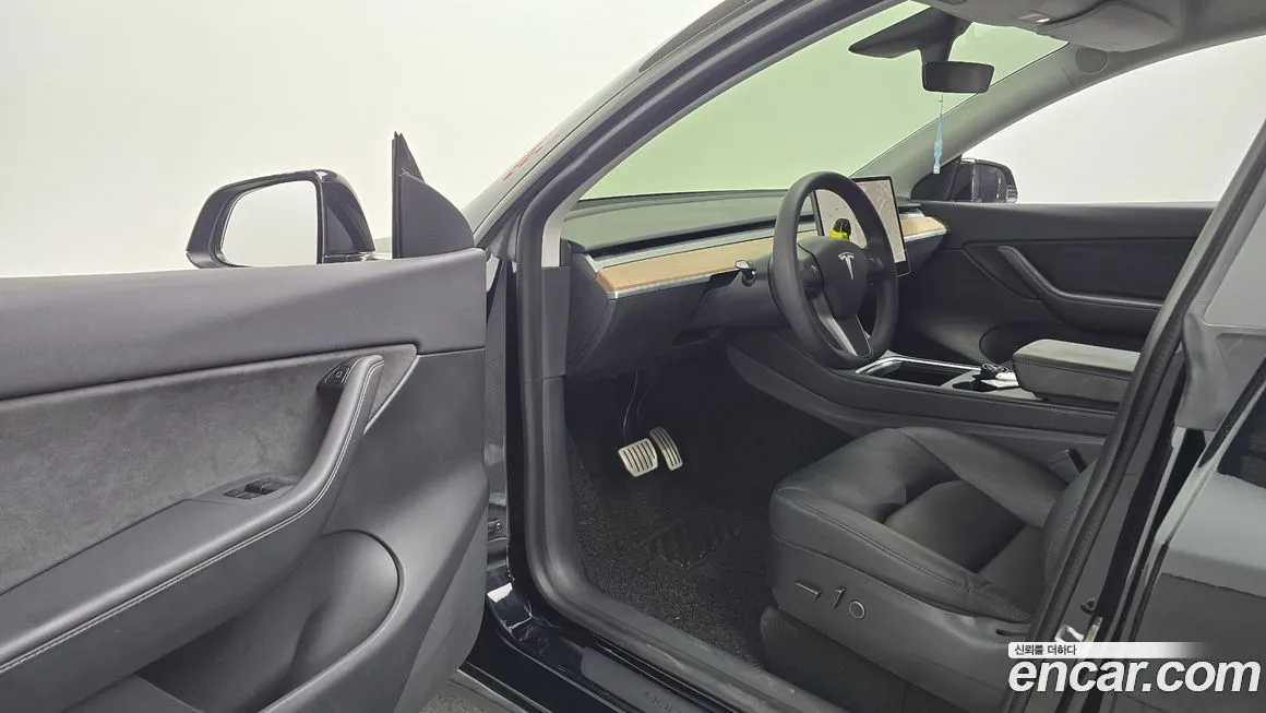Tesla Model Y 2021 из KR, фото 2