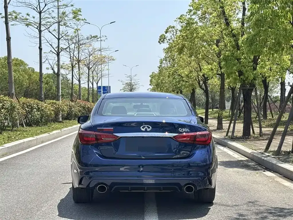 Infiniti Q50L 2021 из CN, фото 7