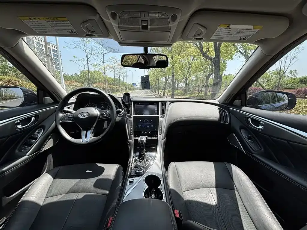 Infiniti Q50L 2021 из CN, фото 3
