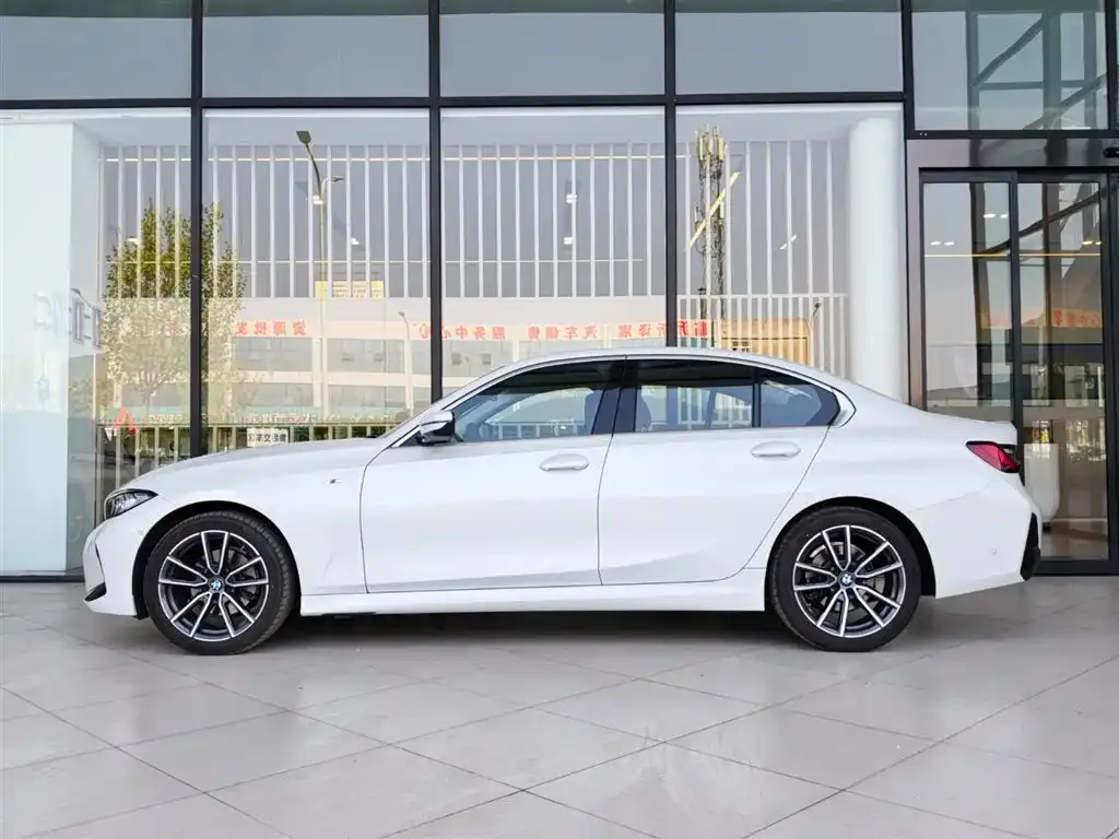 BMW 3 Series 2025 из CN, фото 7