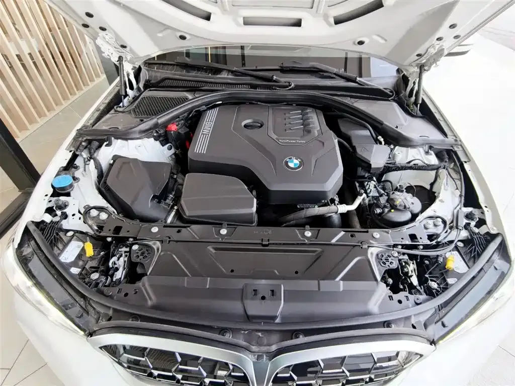 BMW 3 Series 2025 из CN, фото 8