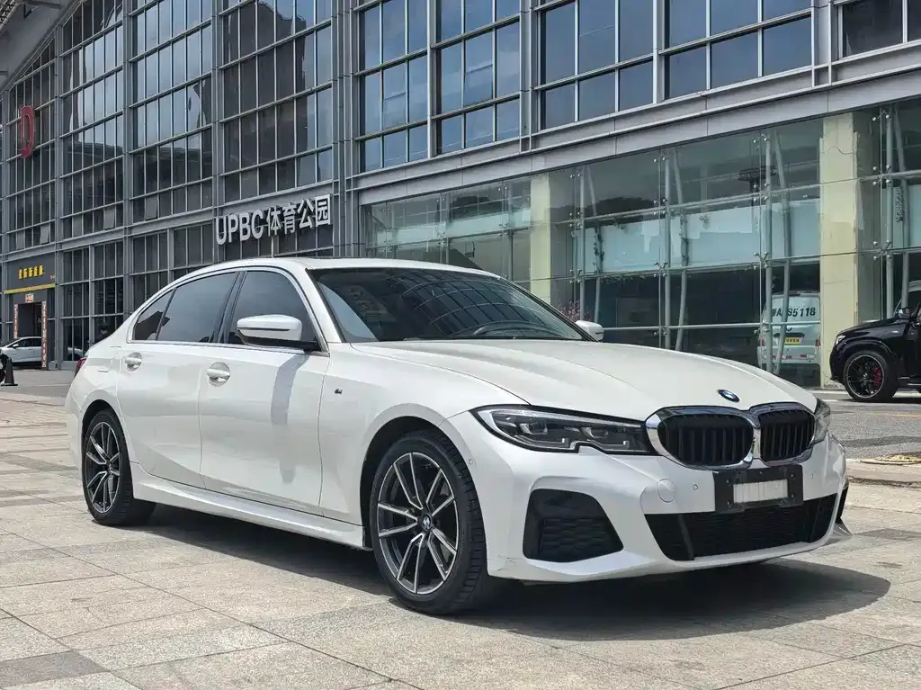 BMW 3 Series 2022 из CN, фото 8
