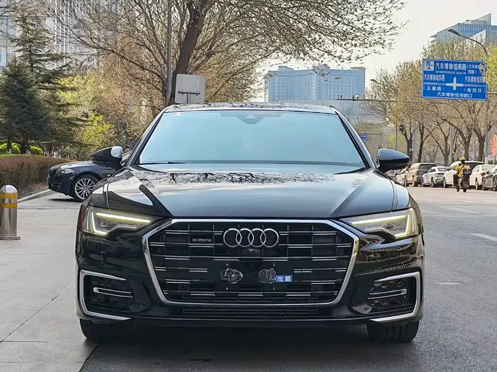 Audi A6L 2024 из CN, фото 10