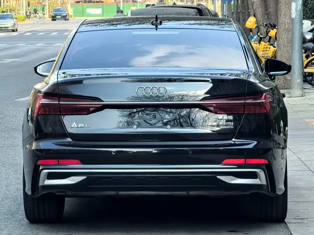 Audi A6L 2024 из CN, фото 5