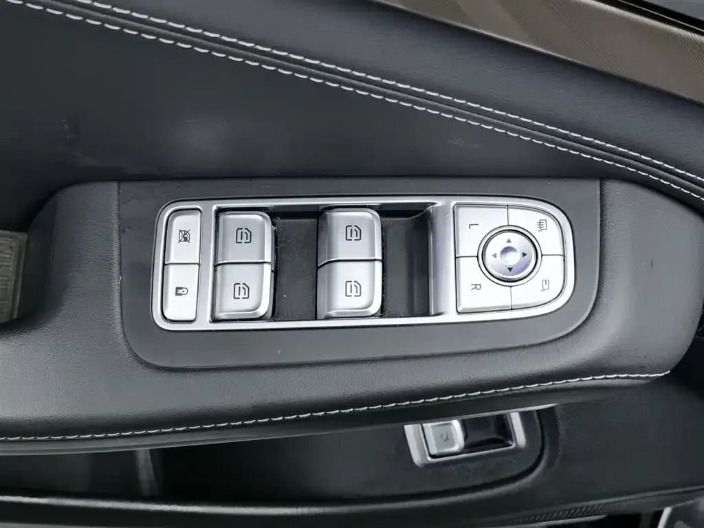 Hongqi H9 2021 из CN, фото 8