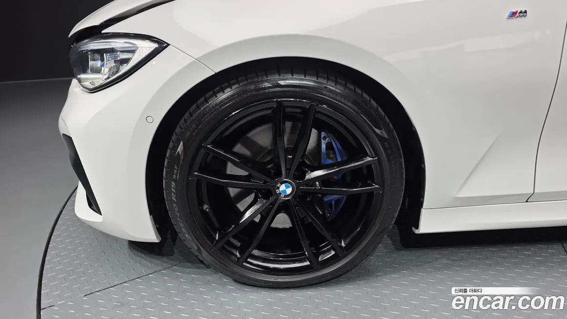 BMW 3-Series 2022 из KR, фото 3
