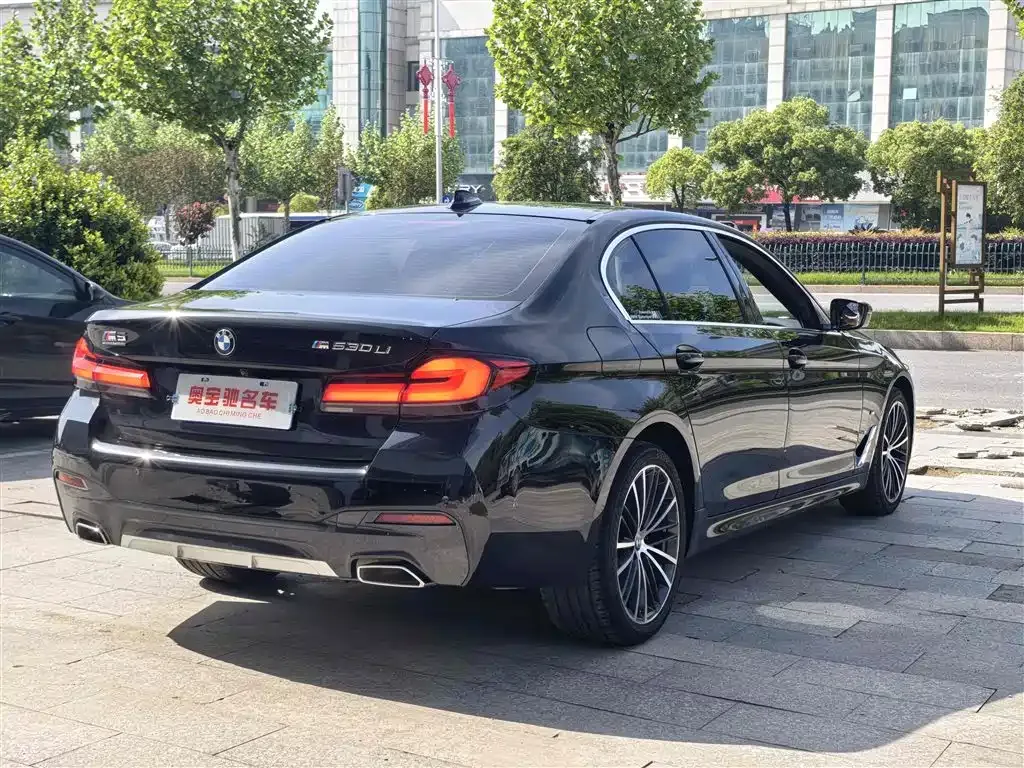 BMW 5 Series — фото 5