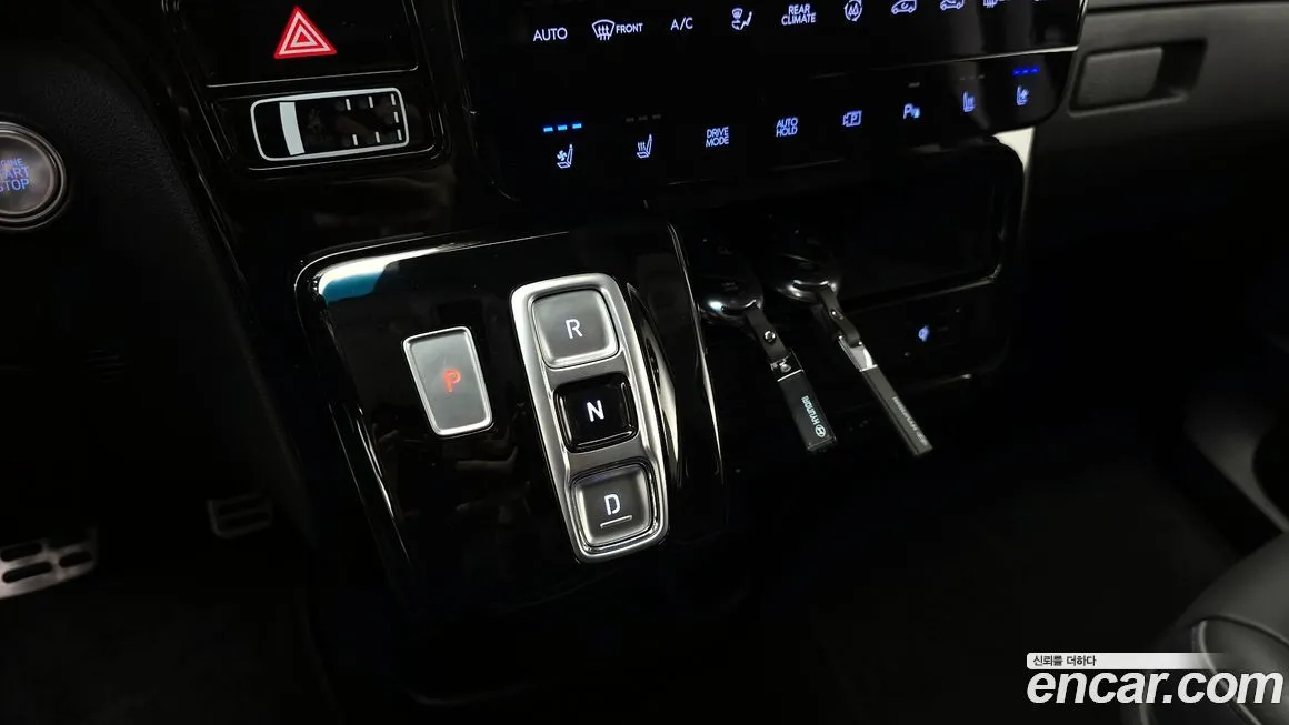 Hyundai Staria 2025 из KR, фото 2