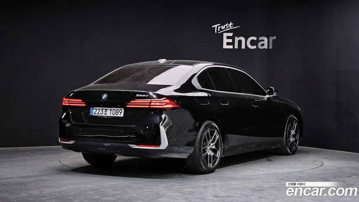 BMW 5-Series 2024 из KR, фото 3