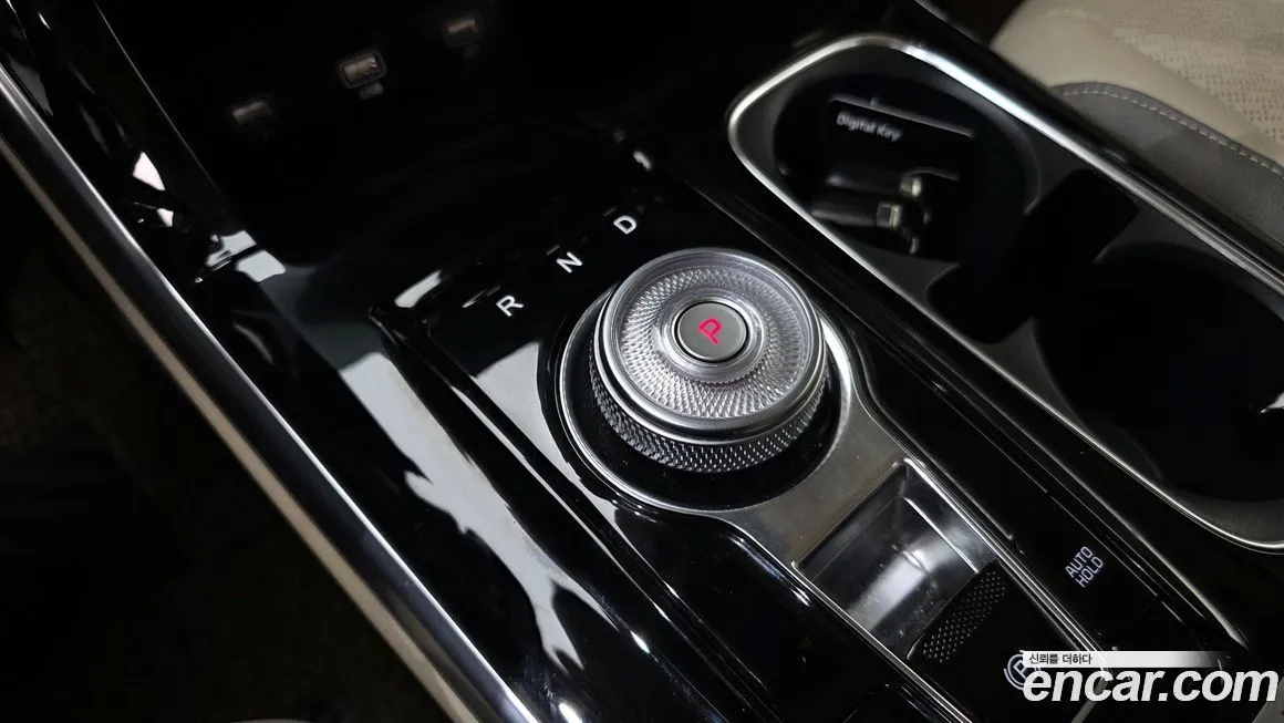 Kia Carnival — фото 10