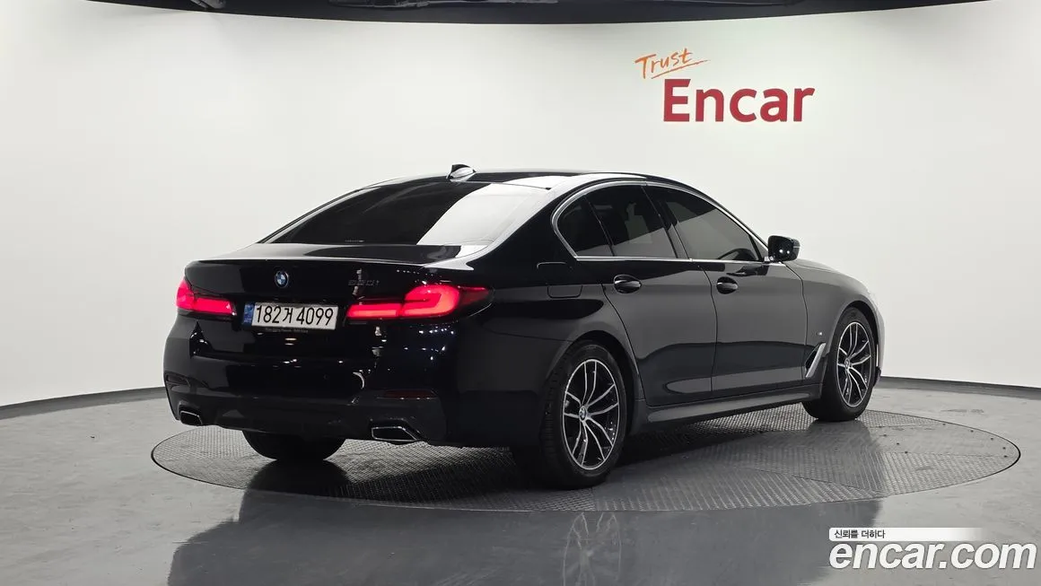 BMW 5-Series 2022 из KR, фото 7