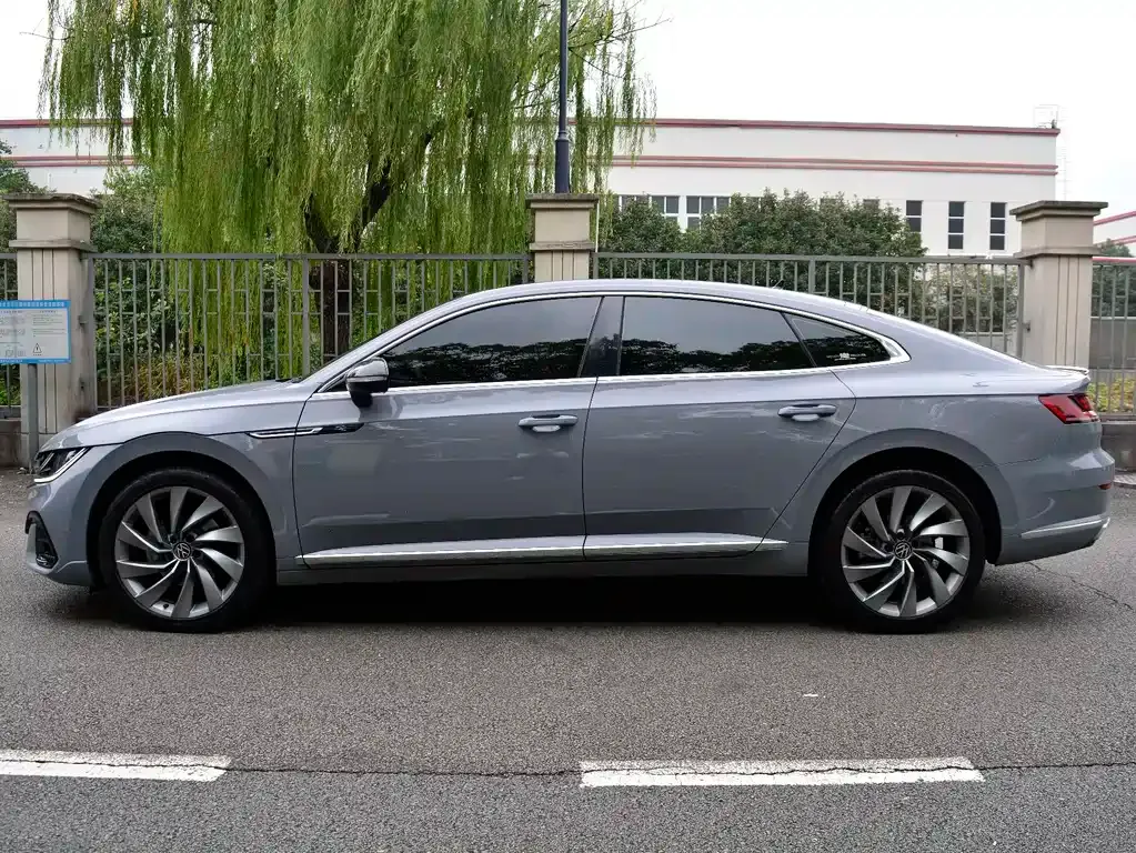 Volkswagen CC 2022 из CN, фото 7