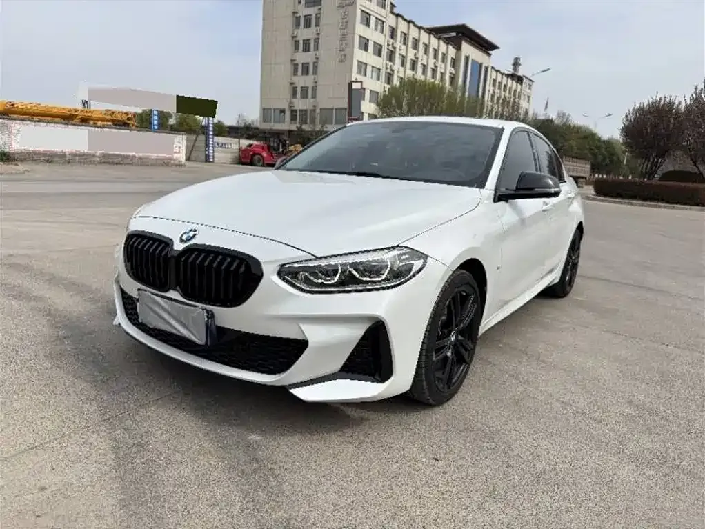 BMW 1 Series — фото 1