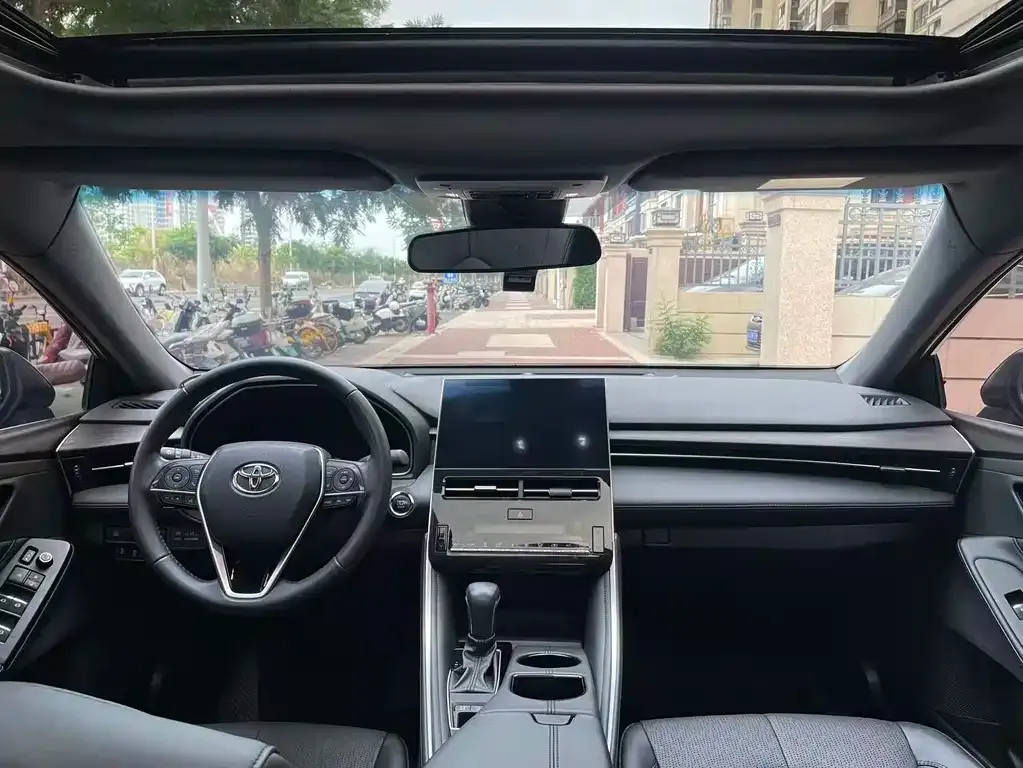 Toyota Avalon 2023 из CN, фото 4