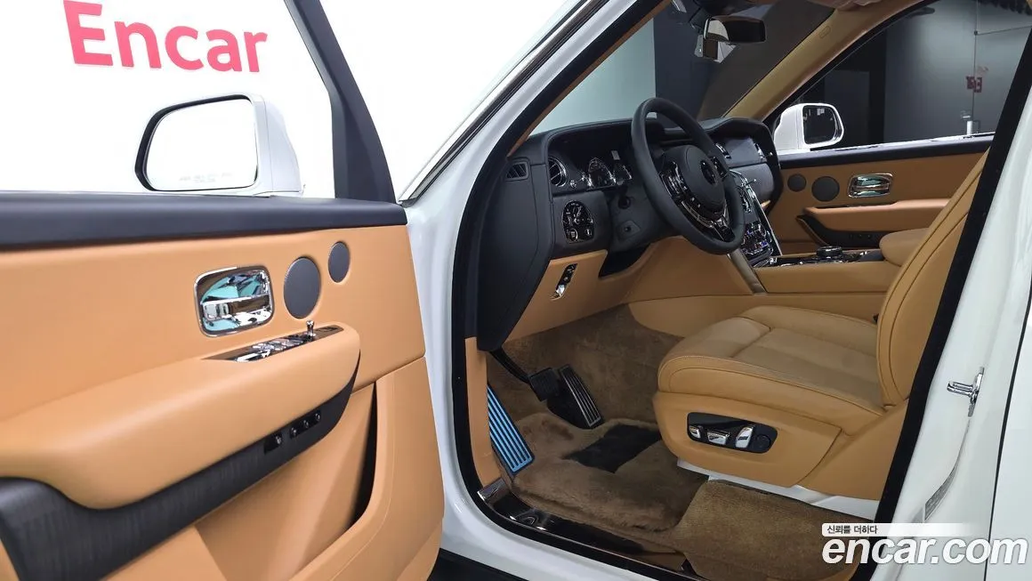 Rolls-Royce Cullinan 2023 из KR, фото 7