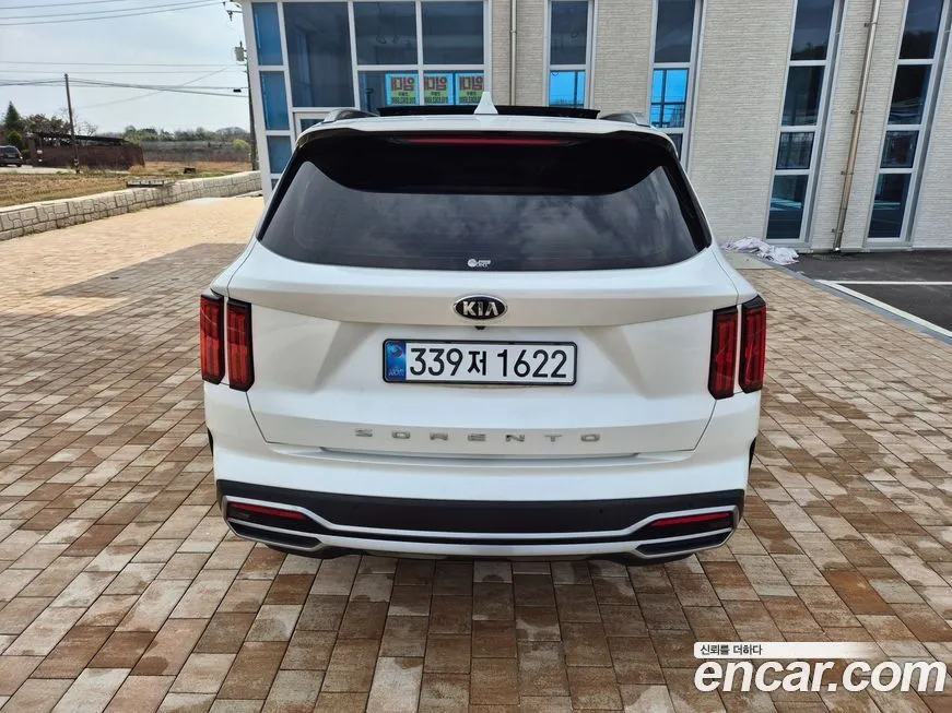Kia Sorento — фото 3