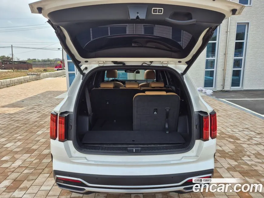 Kia Sorento — фото 6