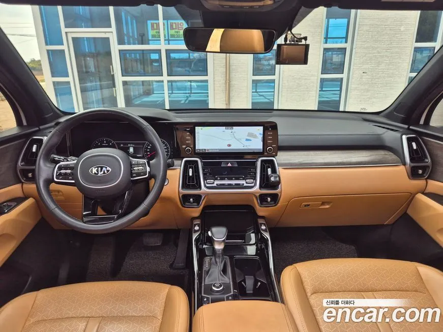 Kia Sorento — фото 7