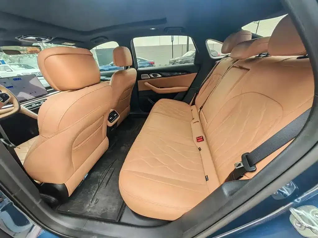 Geely Galaxy A7 — фото 4